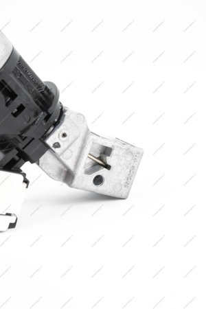 Замок зажигания ( 2 ключа, с 1-й личинкой ) LADA Largus (FL) NEW (универсал) Lada