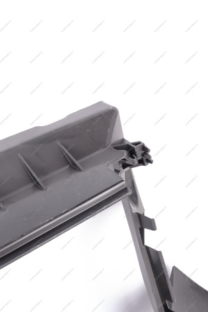 Щиток радиатора (дефлектор) на авто без кондиц. LADA Vesta Lada