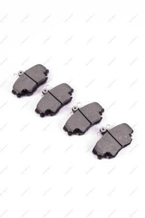 Колодки тормозные передние LADA Largus/Лада Ларгус 8 кл К-Т 1коробка (с усиками) с 4 шт. универсал PARTRA