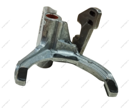 Вилка переключения 1-2 ой передачи LADA Vesta КПП BVI5 Lada