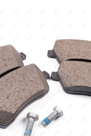 Колодки тормозные передние LADA Vesta/Веста 16 кл К-Т 1коробка с 4 шт. без усиков (c тормозной системой trw)) Renault