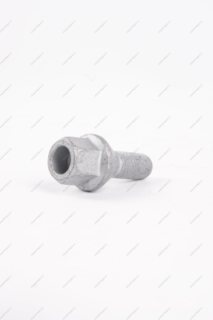 Болт колеса