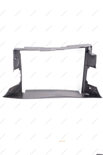 Щиток радиатора (дефлектор) на авто без кондиц. LADA Vesta Lada