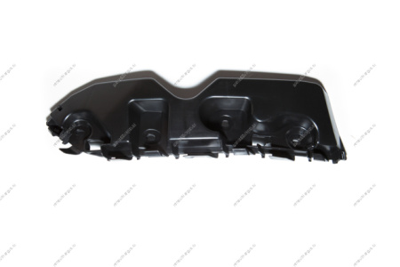 Кронштейн RENAULT Duster 2015- бампера передний правый(пласт) O.E.M.