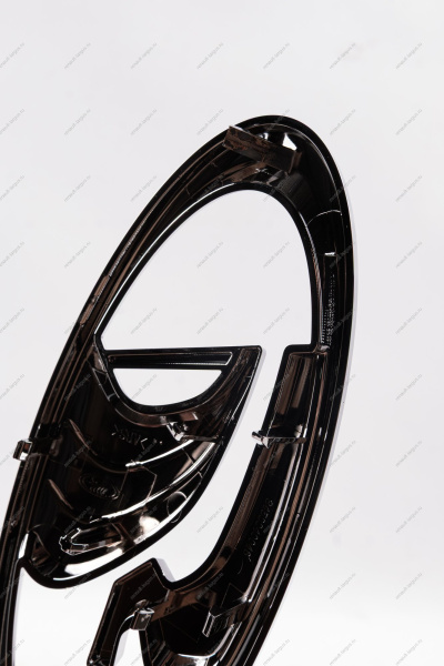 Заводской знак LADA Vesta FL/ Vesta SW Cross FL Lada