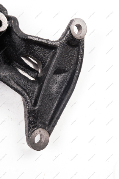 Кронштейн правой опоры двигателя 21129 (P4M) LADA Vesta Lada