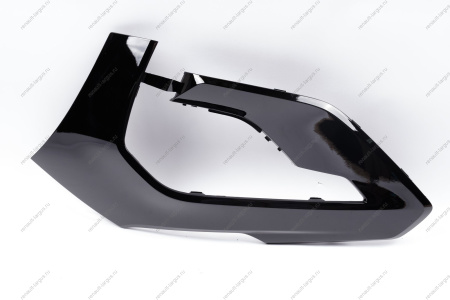 Накладка переднего бампера левая без отвер. под датчик слепой зоны в цвет 672 Пантера (черный) LADA Vesta SW Cross NG Lada