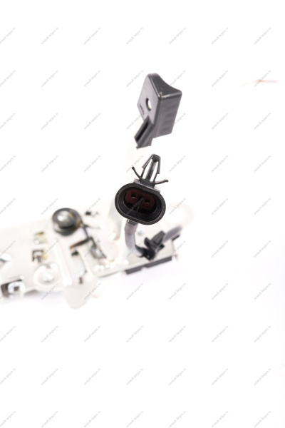 Замок капота с выключателем сигнализации открытого положения LADA Vesta/Веста АвтоВАЗ