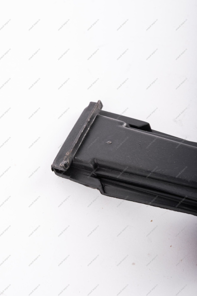 Вставка монтажного блока реле и предохранителей LADA Largus (замок) Renault