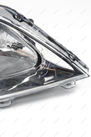 Фара правая RENAULT Logan 2010-/LADA Largus Renault