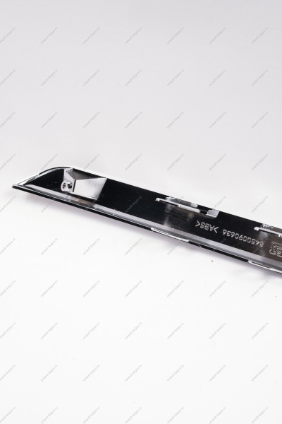 Молдинг переднего бампера нижний левый (хром) LADA Largus (FL) NEW Россия