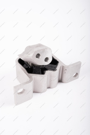 Опора правая подвески двигателя с кронштейном в сборе LADA XRAY Renault