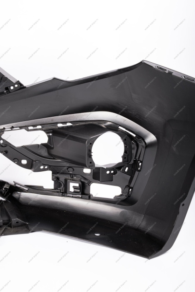 Бампер передний неокрашенный без отверстий под датчики системы парковки ( под покраску) LADA Vesta NG Lada