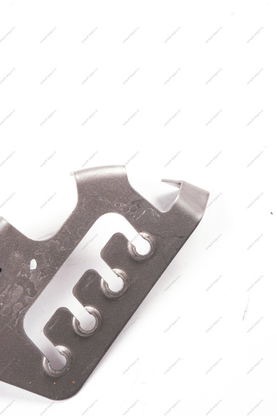 Кронштейн пружины крышки багажника неподвижный левый LADA Vesta АвтоВАЗ