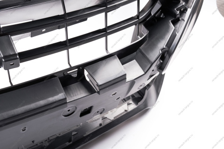 Бампер передний неокрашенный без отверстий под датчики системы парковки (под покраску) Vesta NG Россия