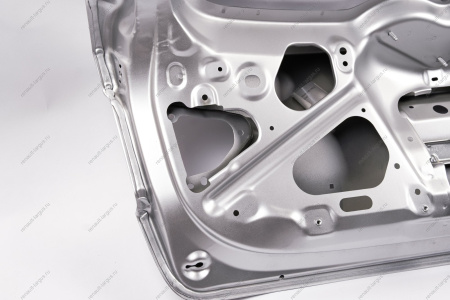 Дверь задка в цвет 691 Платина (Серебристый) LADA Vesta SW Cross FL (универсал) Lada