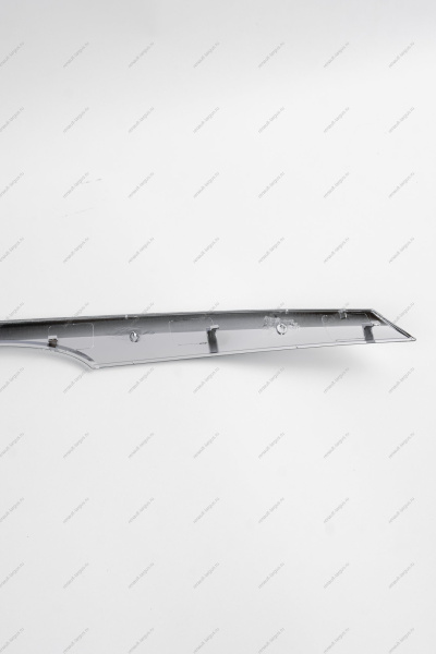 Молдинг решетки радиатора верхний (хром) LADA Largus Россия