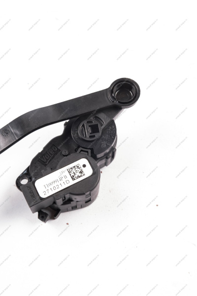 Моторедуктор заслонки смешивания и распределения отопителя с рычагом в сборе Lada Vesta Lada