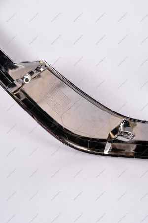 Молдинг переднего бампера нижний правый (хром) LADA Vesta FL Lada