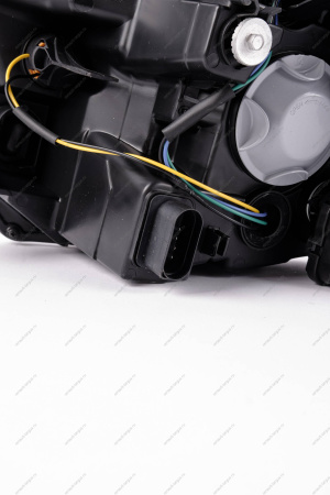 Фара LADA Vesta/Веста/SW/ SW Cross правая (с логотипом LADA) (качество оригинала) GAMMA