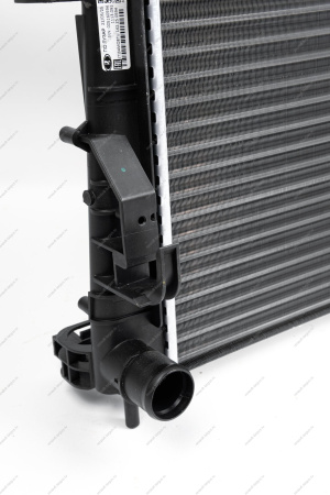 Радиатор охлаждения RENAULT Duster/Рено Дастер 2015- Renault