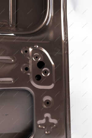 Дверь LADA Largus задка правая (глухая) крашеная 250 Брюн GAMMA