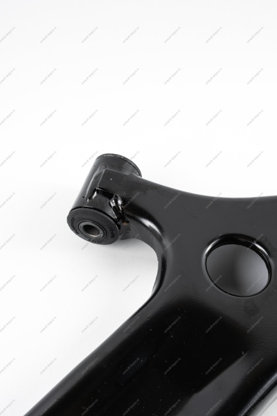 Рычаг LADA Vesta/Веста нижний правый с шаровой опорой и шарнирами в сборе (без гайки) Lada