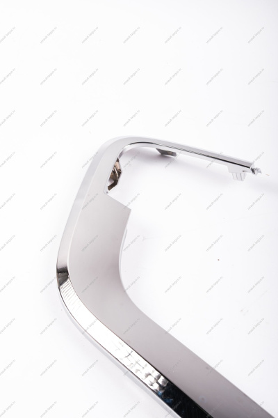 Молдинг переднего бампера нижний левый хром LADA XRAY (СЭД) Lada