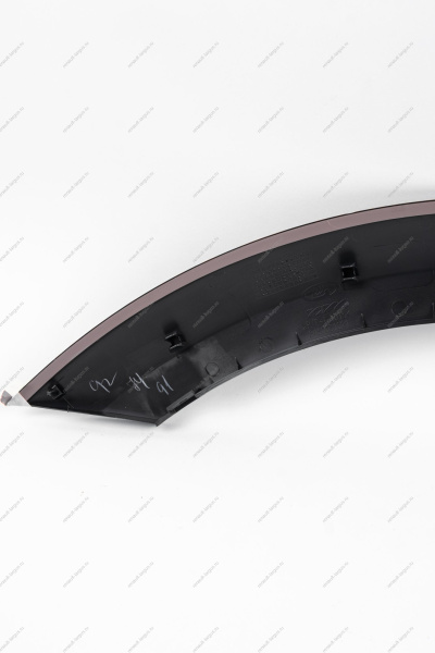 Накладка арки заднего колеса левая Lada Vesta SW Cross ( с скотчем) Lada