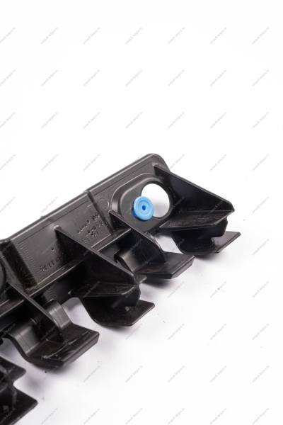 Кронштейн Lada LARGUS заднего бампера левый Renault