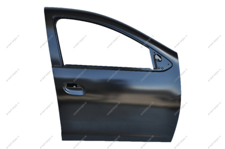 Дверь RENAULT Sandero/Logan передняя правая 2014- без отв. под молдинг Renault