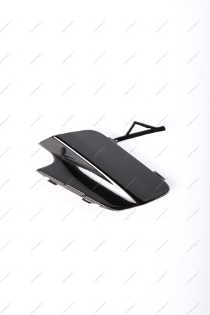 Крышка окна под переднюю буксирную проушину Lada Vesta SW Cross крашенная 676 Черная жемчужина (черный) Lada