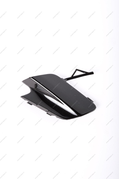 Крышка окна под переднюю буксирную проушину Lada Vesta SW Cross крашенная 676 Черная жемчужина (черный) Lada