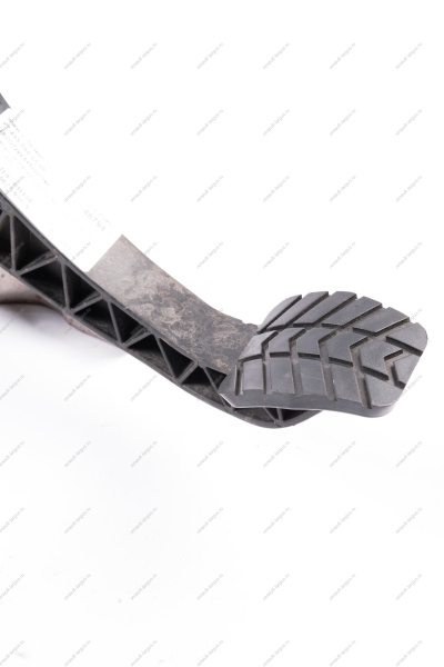 Педаль сцепления с кронштейном в сборе LADA Vesta Lada