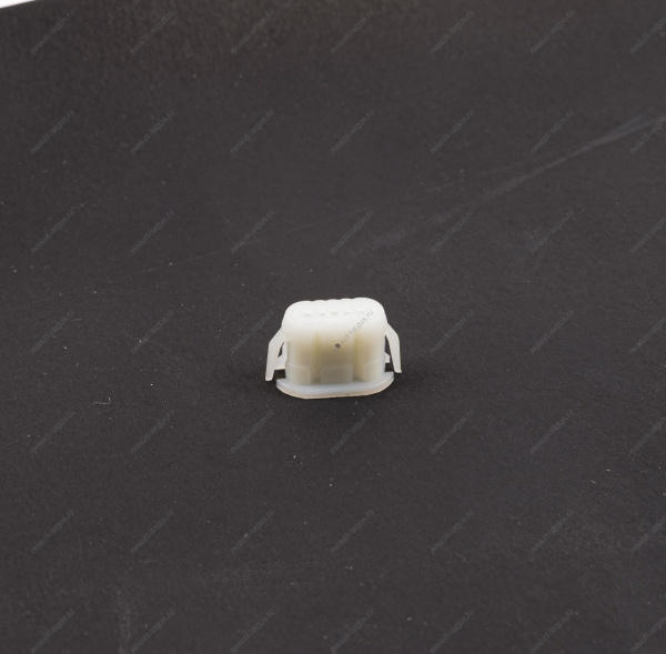 Зажим облицовки от крышки багажника LADA XRAY АвтоВАЗ