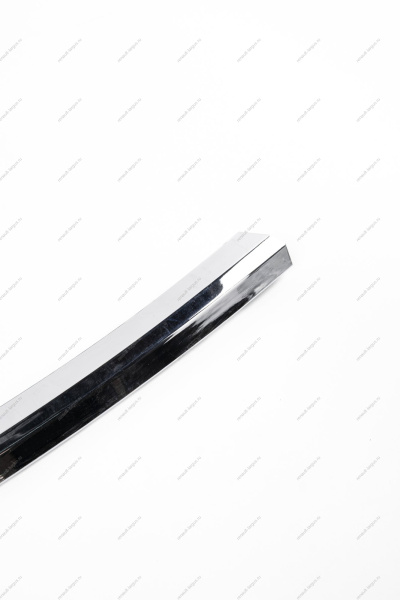 Молдинг переднего бампера верхний правый (хром) LADA Largus (FL) NEW Россия