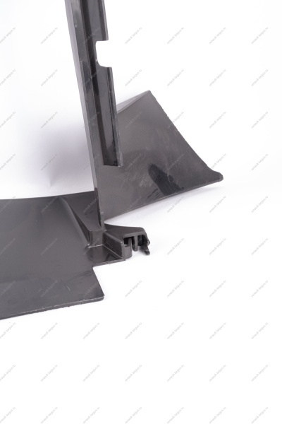 Щиток радиатора (дефлектор) на авто без кондиц. LADA Vesta Lada