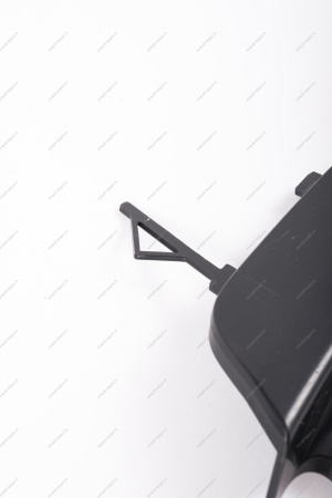 Крышка окна под переднюю буксирную проушину Lada Vesta SW Cross Lada