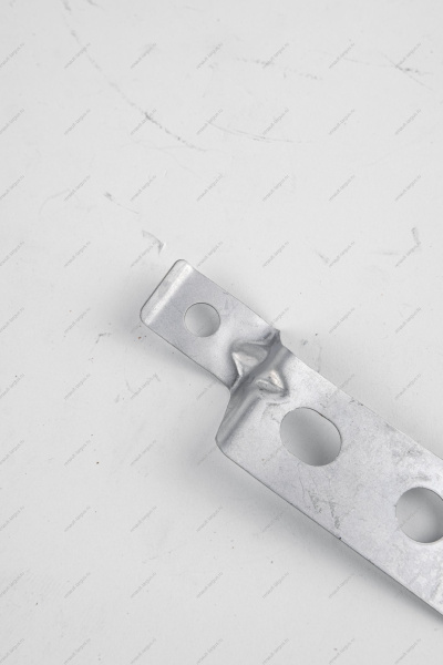 Кронштейн LADA Vesta крепления переднего крыла правый Lada