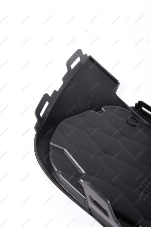 Заглушка передней противотуманной фары левая LADA Xray Cross Lada