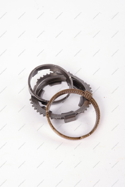 Кольцо блокирующее кпп синхронизатора ВАЗ-21811-2 передачи КПП BVR5/BVI5 к-т 3шт Riginal