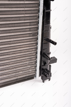 Радиатор охлаждения LADA XRAY/Vesta / Largus FL/RENAULT Logan 2014- (авто с кондиц) Lada