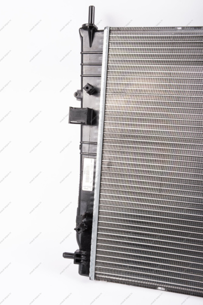 Радиатор охлаждения LADA Largus/Лада Ларгус с кондиц. 16 кл. . Lada