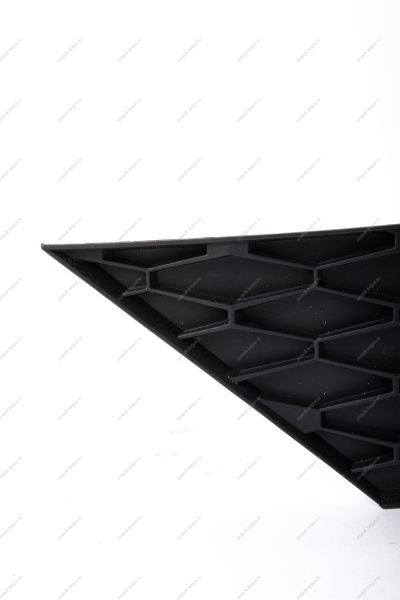 Заглушка передней противотуманной фары левая LADA Xray Cross Lada