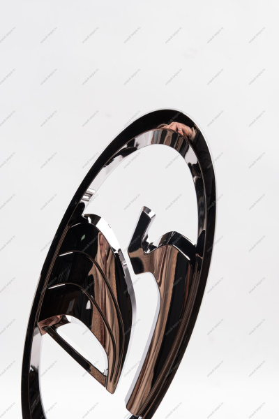 Заводской знак LADA Vesta FL/ Vesta SW Cross FL Lada