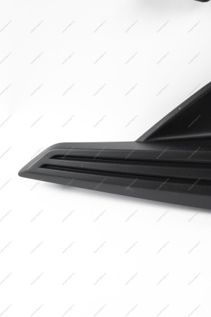 Облицовка ПТФ правая ( без отв под парктроник) LADA Vesta SW Cross FL Lada