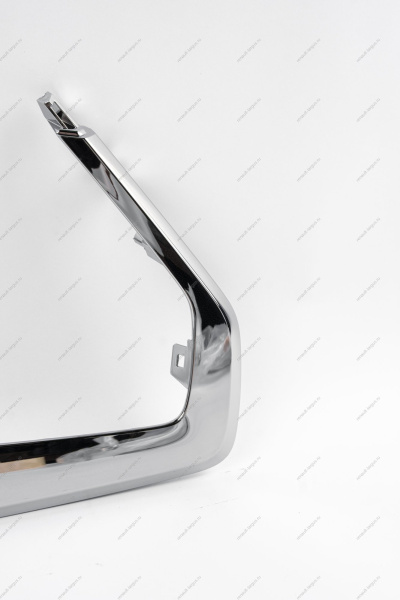 Молдинг переднего бампера нижний правый (хром) LADA Vesta FL Россия