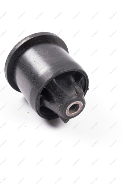 Шарнир крепления рычага задней подвески (сайлентблок) Lada Largus/Renault Logan (БРТ) Lada