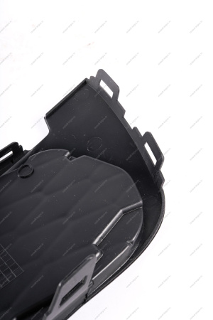 Заглушка передней противотуманной фары правая LADA Xray Cross Lada