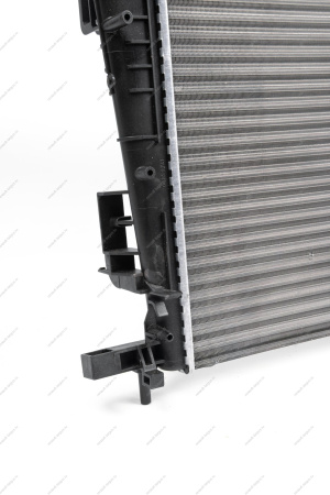 Радиатор LADA XRAY/Vesta/RENAULT Logan 2014- охлаждения Renault